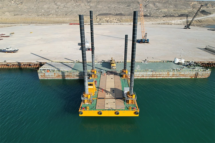 굴착 자체 승강 플랫폼