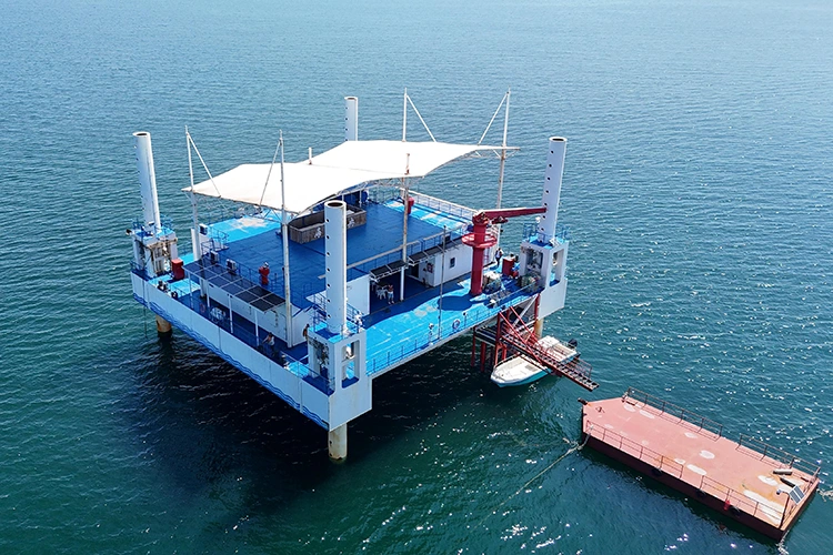 잭 업 리빙 쿼터 플랫폼