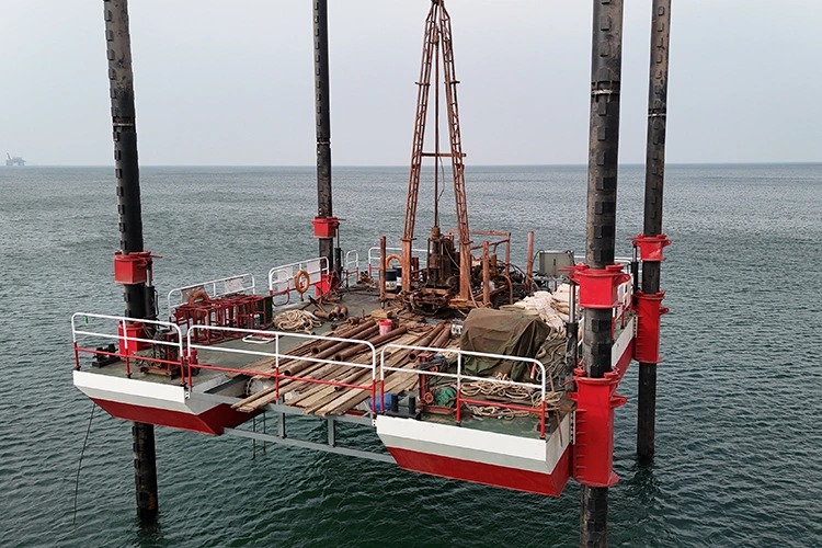 유지보수 자체 승강 플랫폼